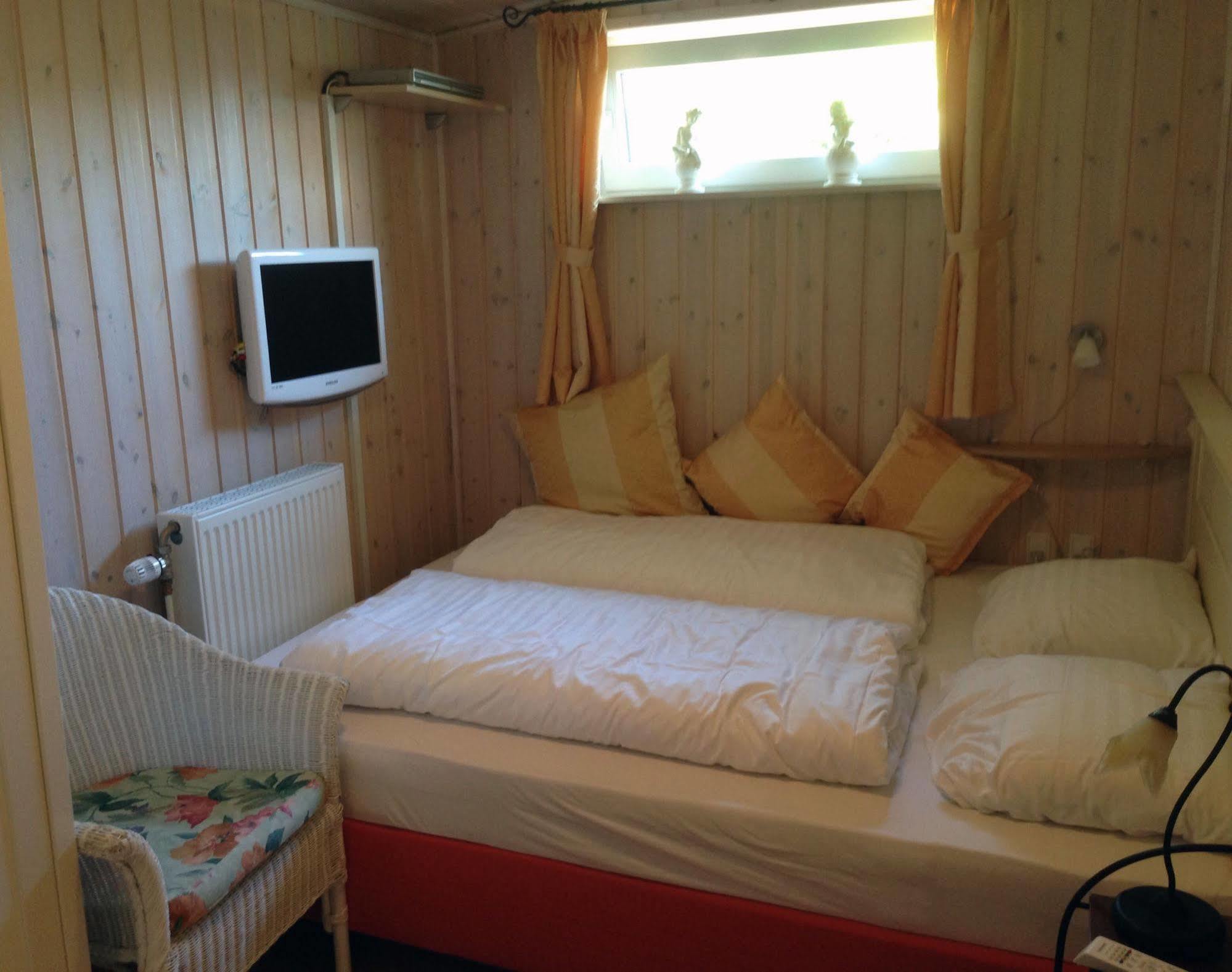 Hotel Fjordkroen Tappernoje Bagian luar foto